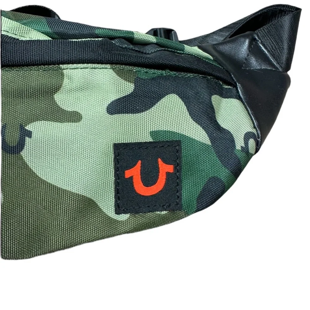 TRUE RELIGION : NWT Unisex Waist Camo Belt Bag / Fanny Pack